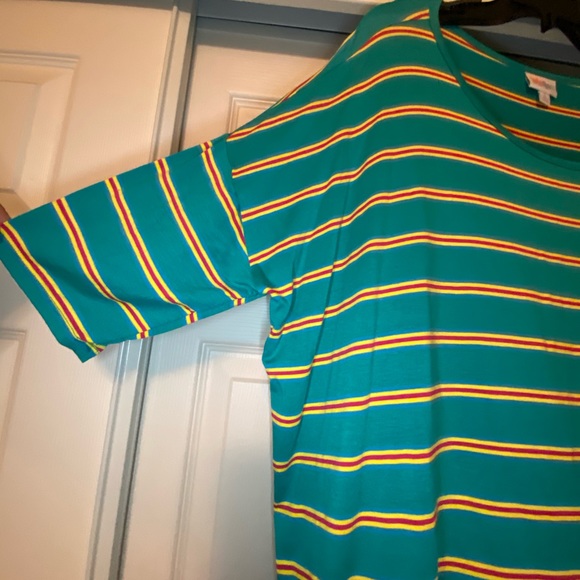 Lula Roe Irma tee - Picture 3 of 7